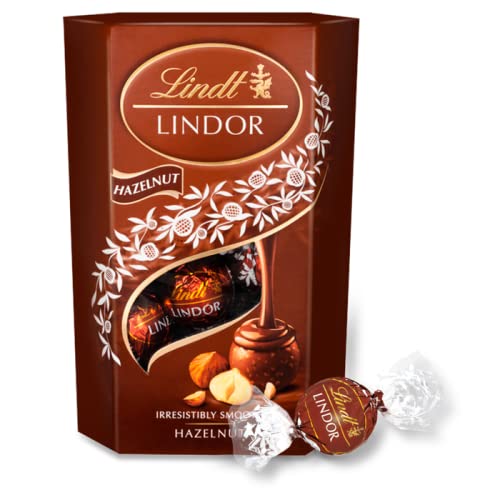 Lindt Lindor Hazelnut Irresistibly Smooth Hazelnut Chocolate ideal gift Box 200g