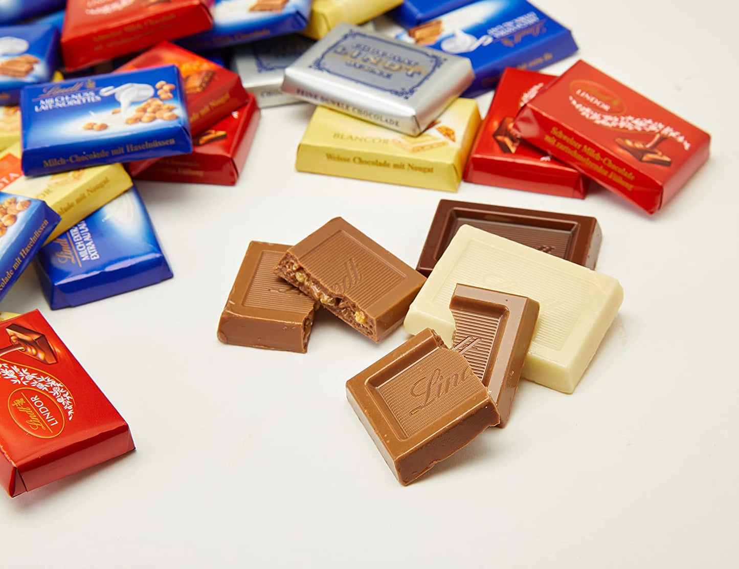 Lindt Napolitains Assorted Pack 700g