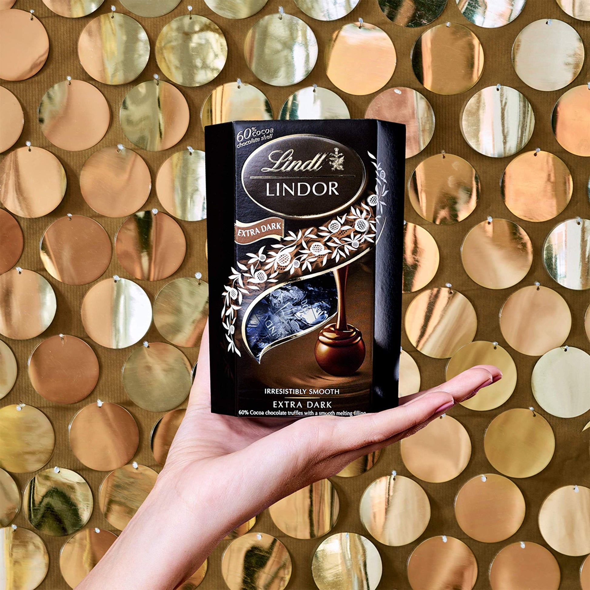 Lindt Lindor - Extra Dark Chocolate Truffles - 200 Grams